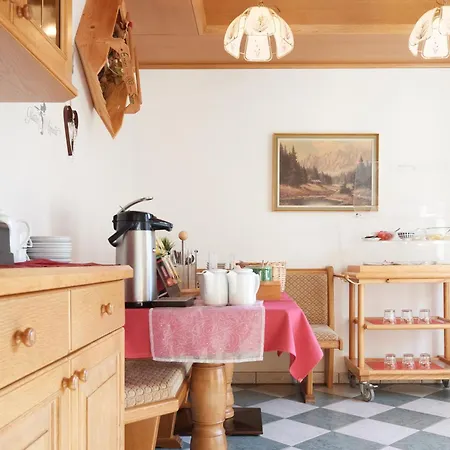 Fruehstueckspension Anja Casa de hóspedes Kleinarl