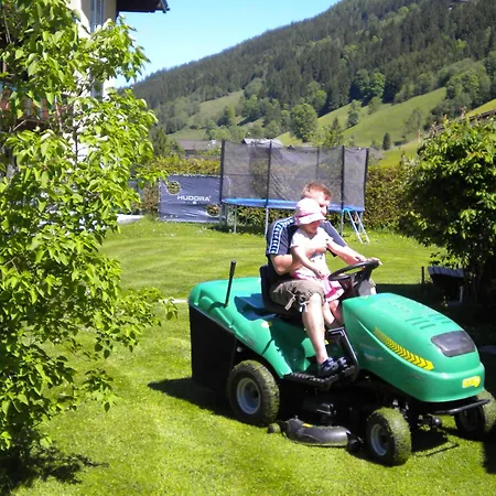 Fruhstuckspension Anja Guest house Kleinarl