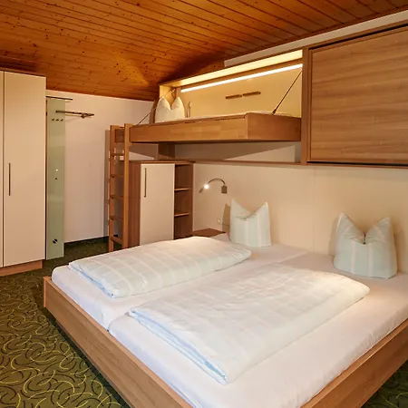 Casa de hóspedes Fruehstueckspension Anja 3*