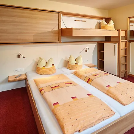 Fruehstueckspension Anja Casa de hóspedes 3*